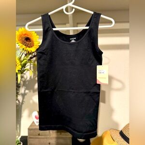 Yummie Lena shaping tank - seamless NWT